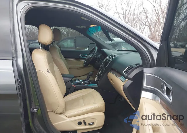 1FM5K8F8XGGB04407: 44296589