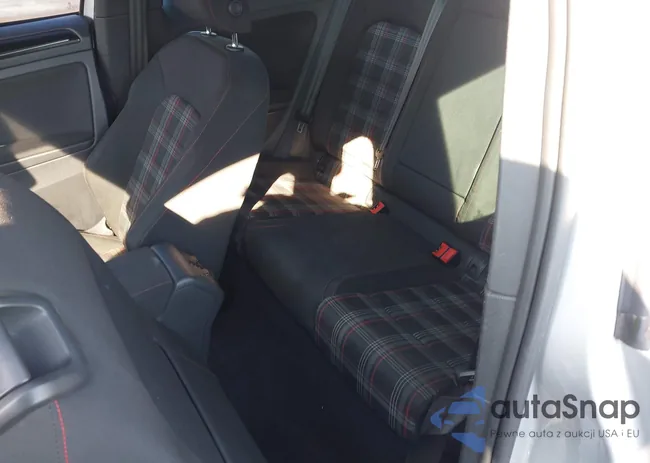 3VWTT7AU2FM072349: 44295652