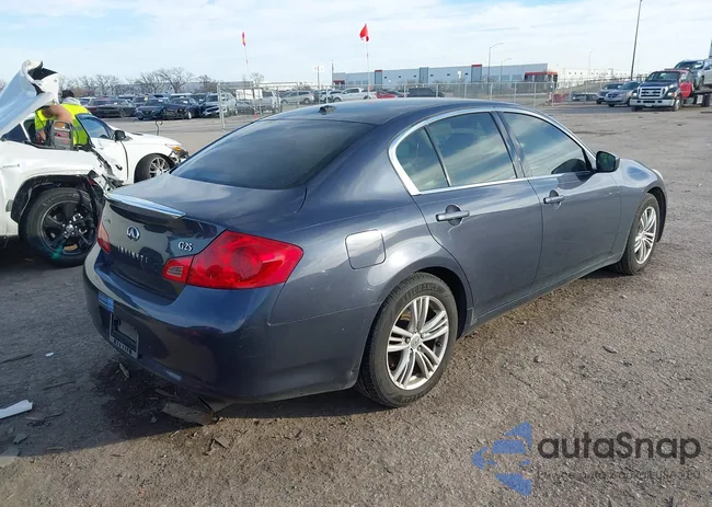 JN1DV6AP4BM600729: 44295665