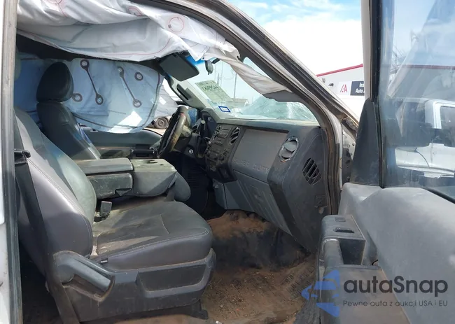 1FT7W2B6XEEB41193: 44295683