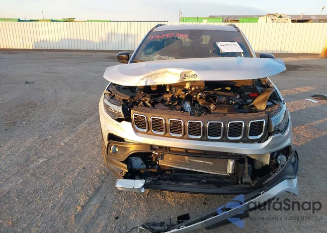 3C4NJDBN7ST575866: 44295742