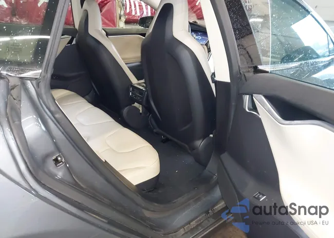 5YJSA1DN6DFP03403: 44295874