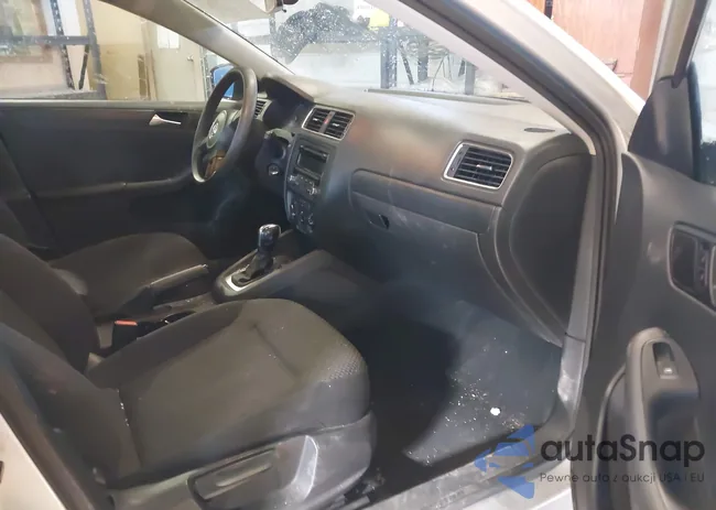 3VW2K7AJ6EM366730: 44295911