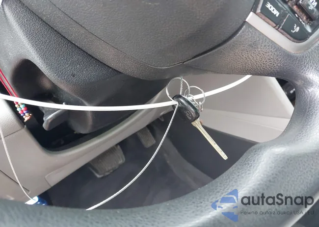 KMHD84LF8HU428903: 44297070