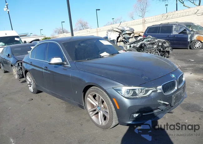 WBA8E1C50JA165640: 44297079