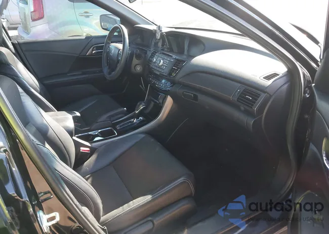 1HGCR2F51GA122034: 44297105