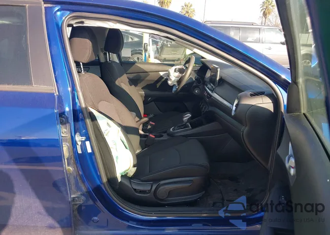 3KPF24AD9PE557388: 44297184