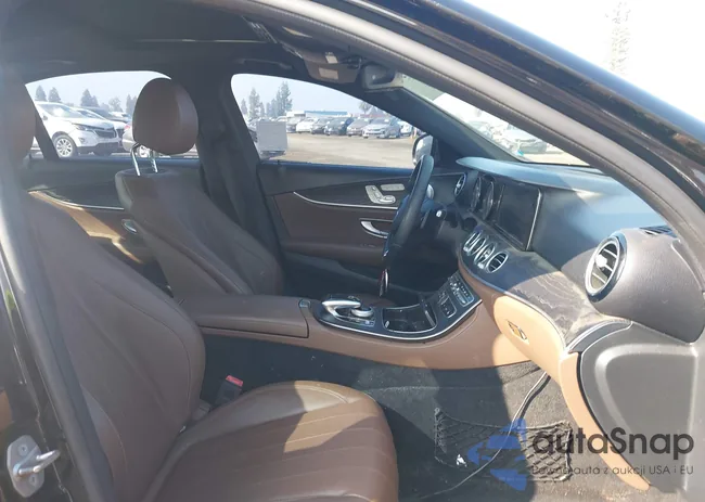 WDDZF4JB8JA358087: 44297248