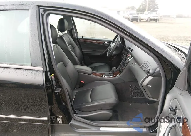 WDBRF61JX1F074569: 44297290