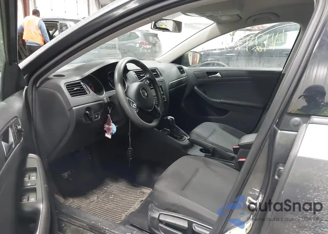 3VW2K7AJ2FM335489: 44297314