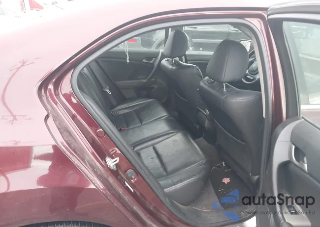 JH4CU25659C001276: 44297444