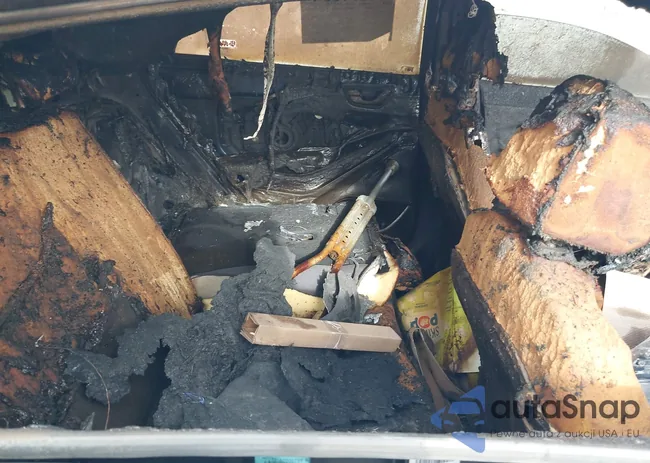 KMHC65LC1KU145196: 44297534