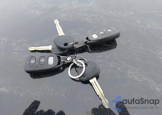 5NPD84LF9JH215933: 44297544