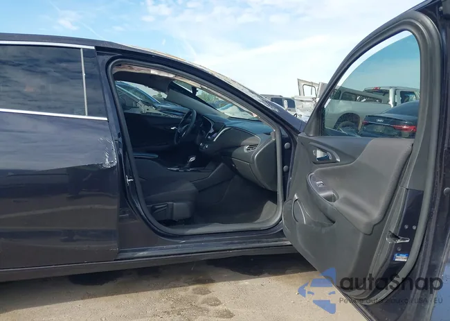 1G1ZD5ST9NF205314: 44296637