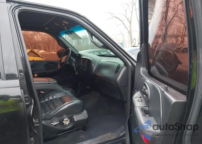 1FTRW07L01KA63658: 44296660