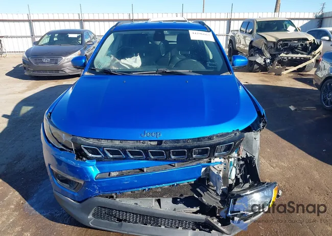 3C4NJDBB0KT596953: 44296663