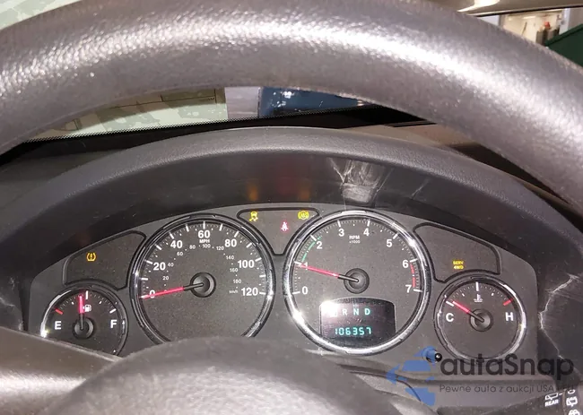 1C4PJMAK0CW133720: 44296670