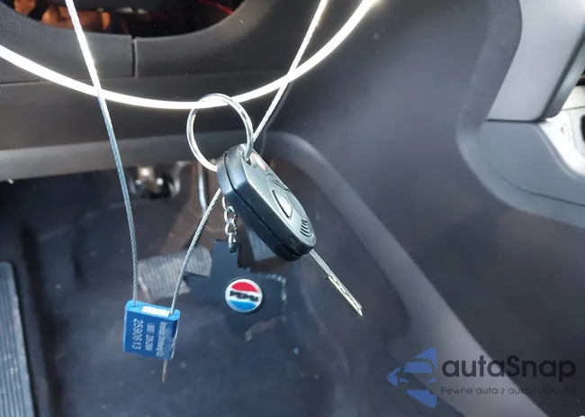 1FMCU0GD2HUC52018: 44296706