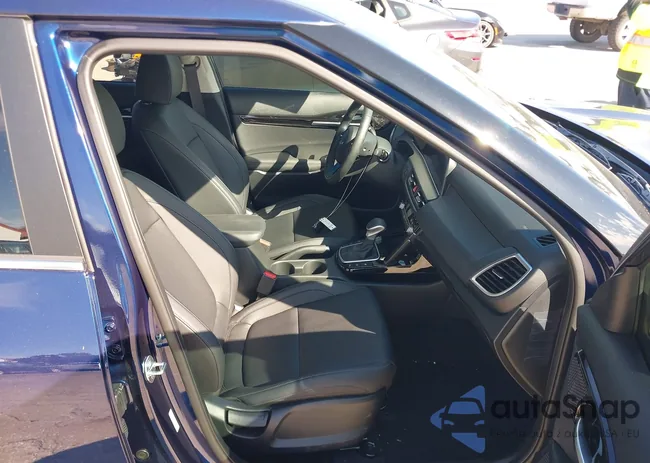 KNDER2AA9T7854561: 44296807