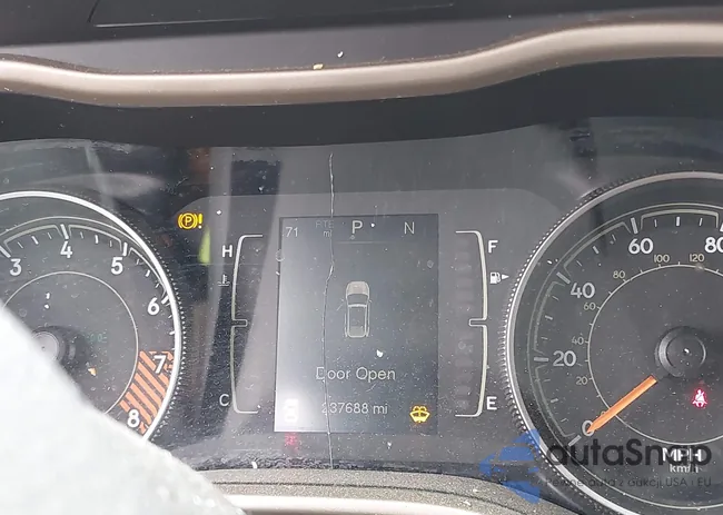 1C4PJLCS6FW670667: 44296847