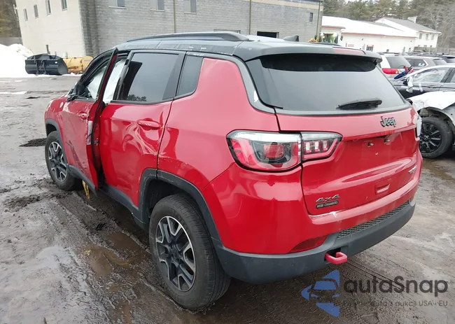 3C4NJDDB6LT106840: 44298035