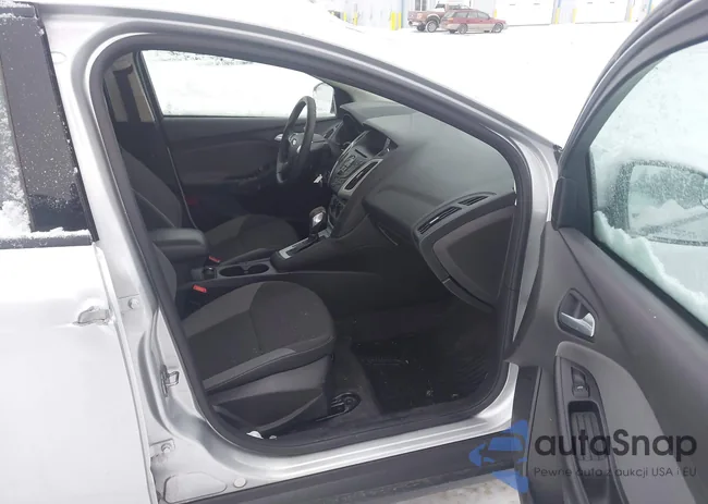 1FADP3F25DL372211: 44298161