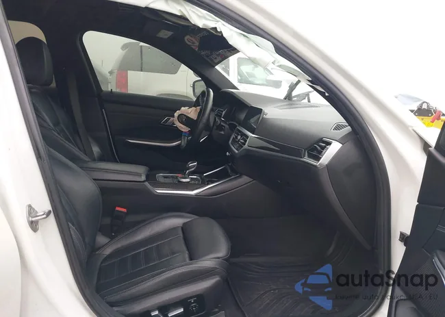 WBA5R1C59KAJ98502: 44298240