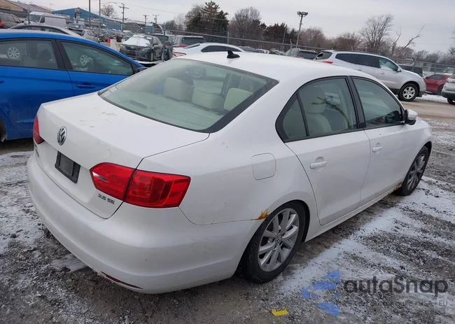 3VWDX7AJ5BM355286: 44298261