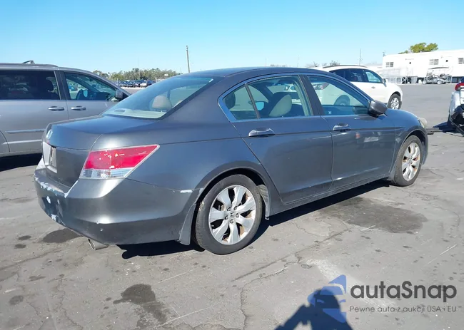 1HGCP26779A050718: 44298285