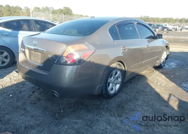 1N4BL21E57C138749: 44298340