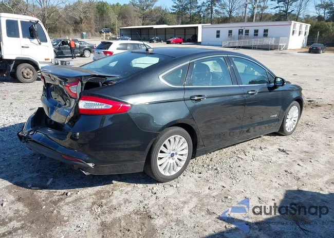 3FA6P0LU4FR123142: 44298368