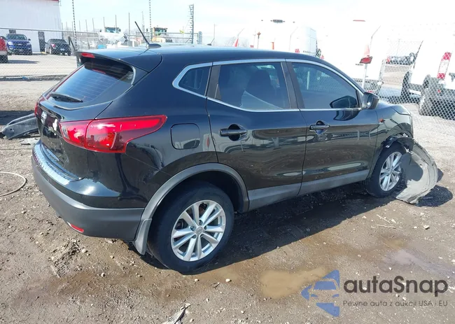 JN1BJ1CP5HW013262: 44298407