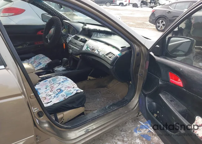 1HGCP26828A056286: 44298438