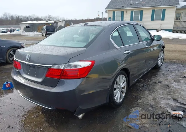 1HGCR2F86FA221361: 44298447