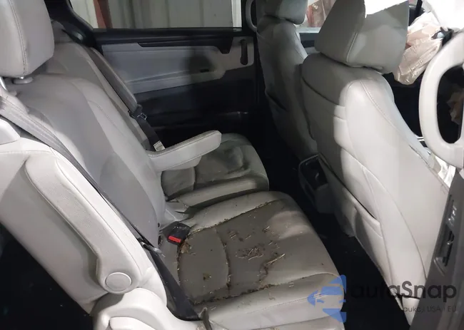 5FNRL6H76JB050469: 44298519