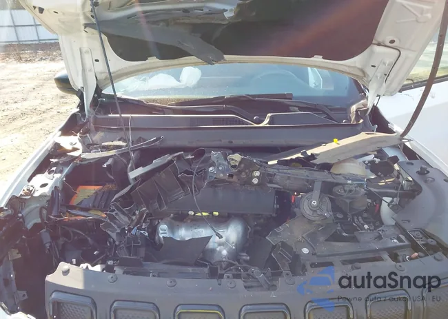 3C4NJDBB3NT184868: 44298551