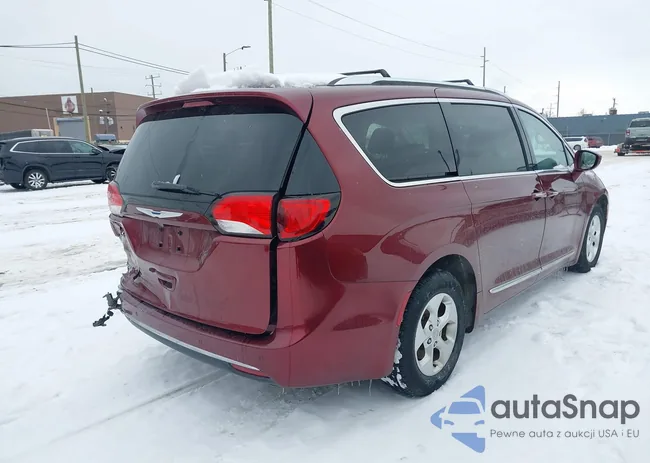 2C4RC1EG6HR811894: 44297643