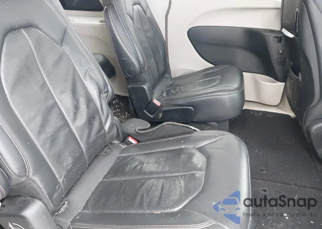 2C4RC1EG6HR811894: 44297643