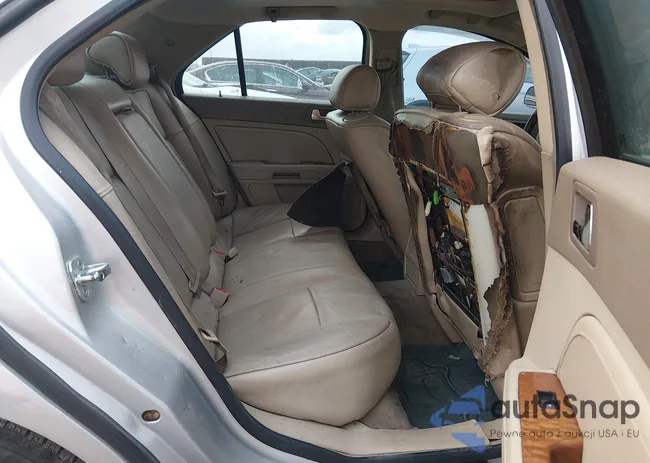 1G6DW6ED9B0108413: 44297653