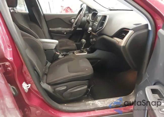 1C4PJMCB8FW784840: 44297701