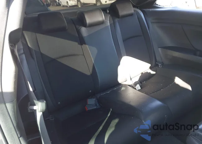 2HGFC4B82KH305219: 44297711