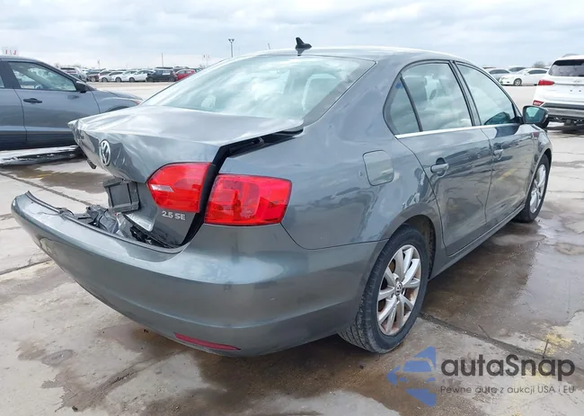 3VWDX7AJ4DM350616: 44297762