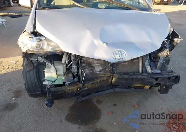 5TDYK3DC0FS575952: 44297806