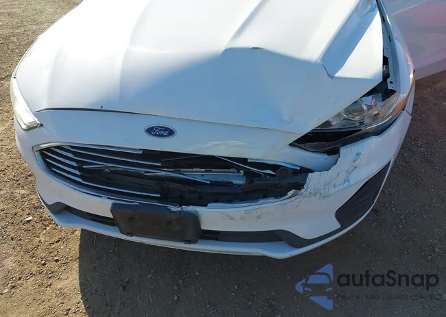 3FA6P0LU1KR208174: 44297982