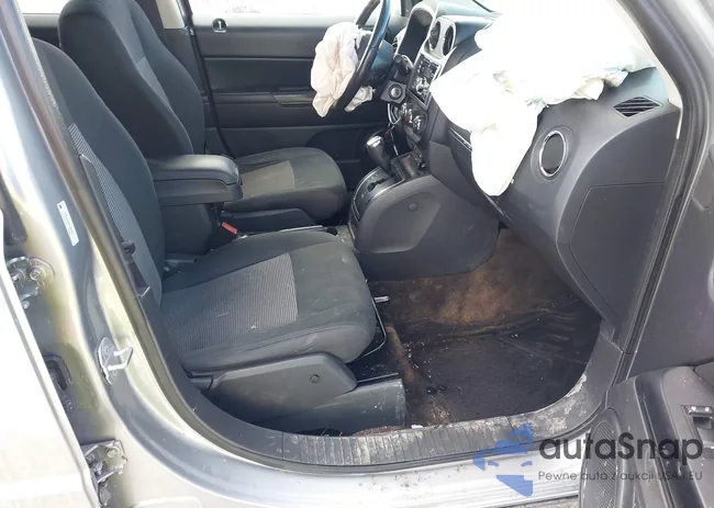 1C4NJRFB0ED762003: 44298637