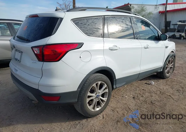 1FMCU9HD2KUB28664: 44298773