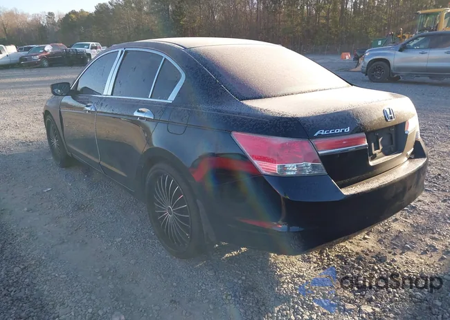 1HGCP2F64CA116852: 44300138