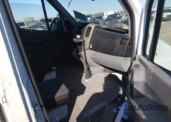 WD3PE8CB3C5668128: 44300139