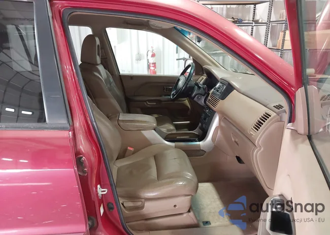 2HKYF18574H524469: 44300143