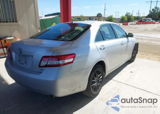 4T1BF3EK2AU069099: 44300157